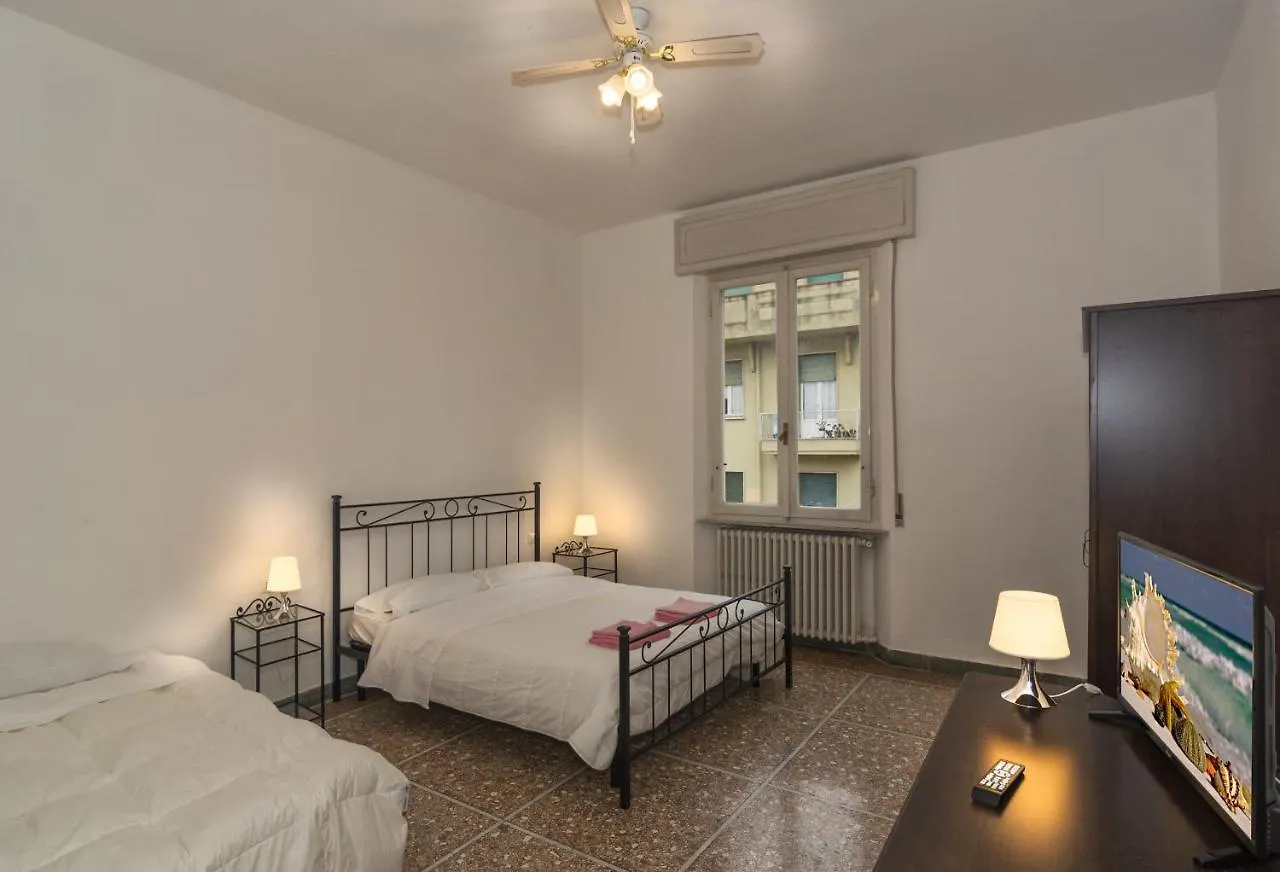 Hostel B&B Pisa 0*,  İtalya
